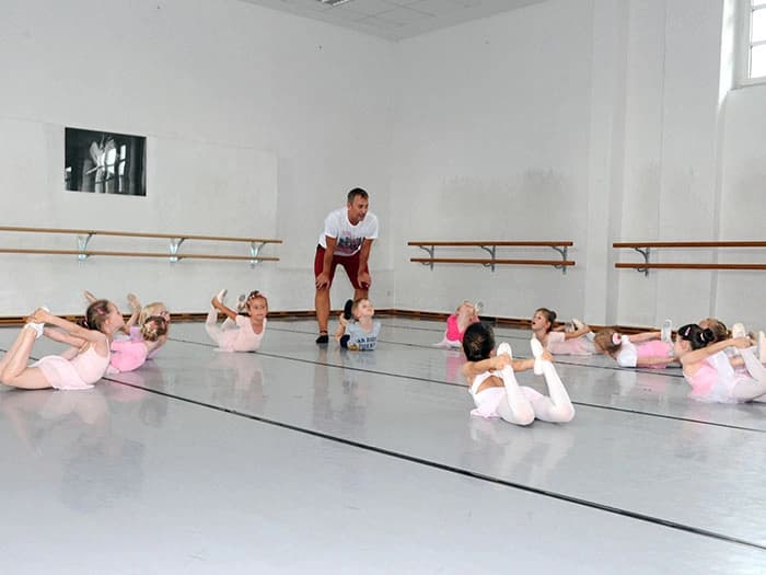 Kostenlose Probestunde im Balletthaus Sinzing